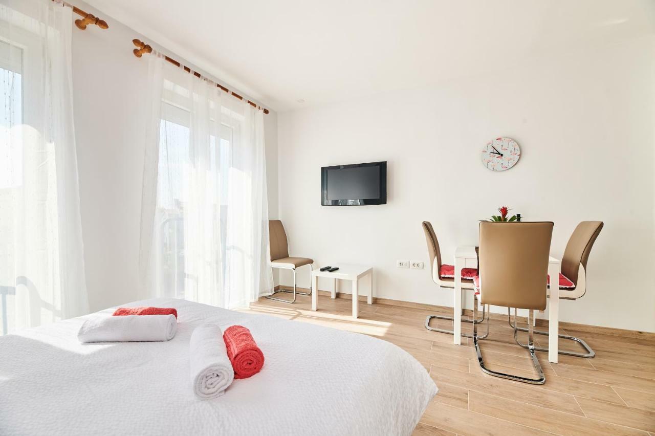 Studio Apartman Lena Umag Exteriér fotografie